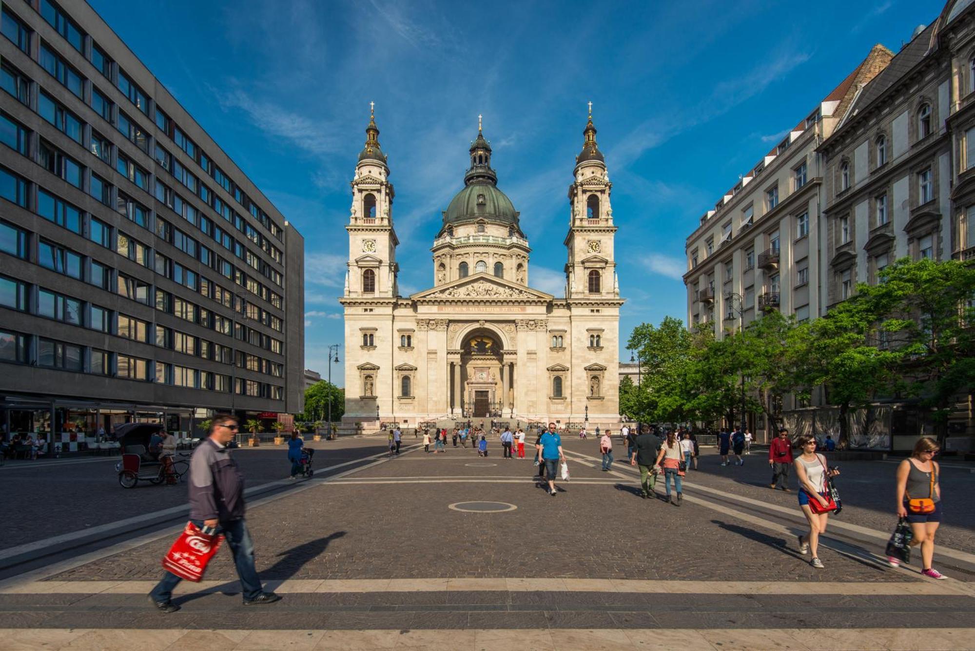 Rainbow Pearl Apartment At St Stephen' S Basilica Budapest Exterior foto